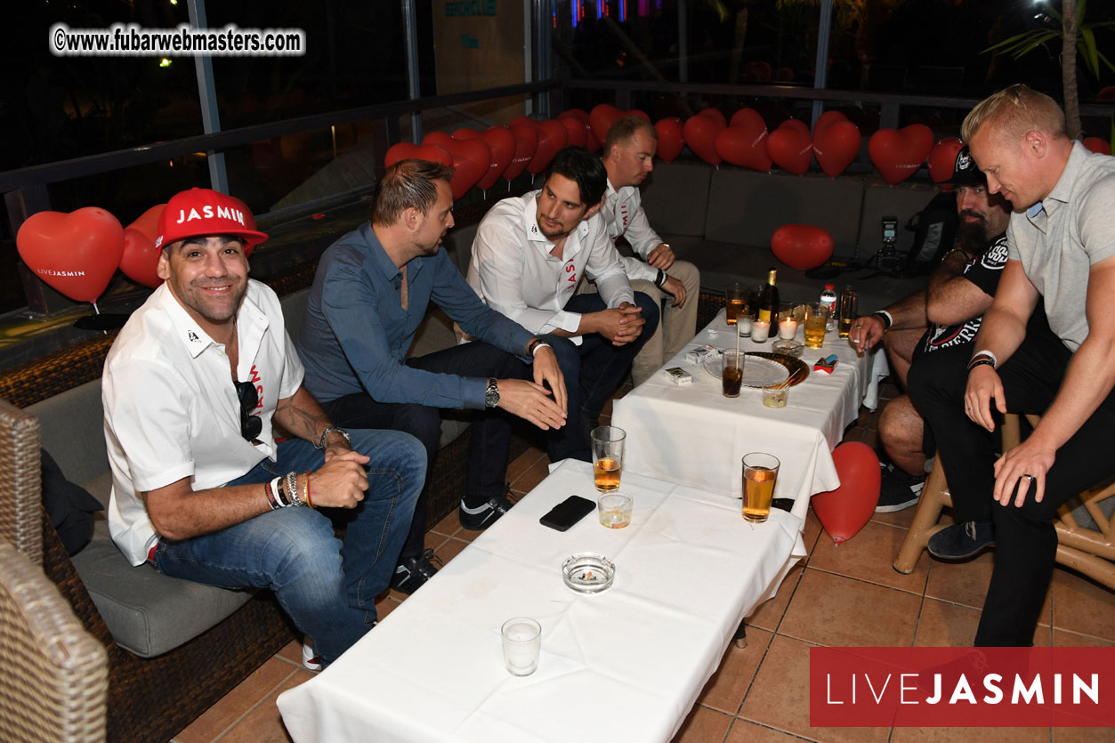 EWT VIP Party at Alex?Çÿs Lounge