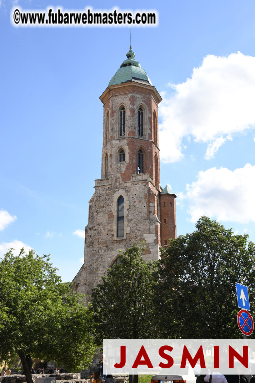 City Sightseeing and Lunch @ Halasz Bastya 