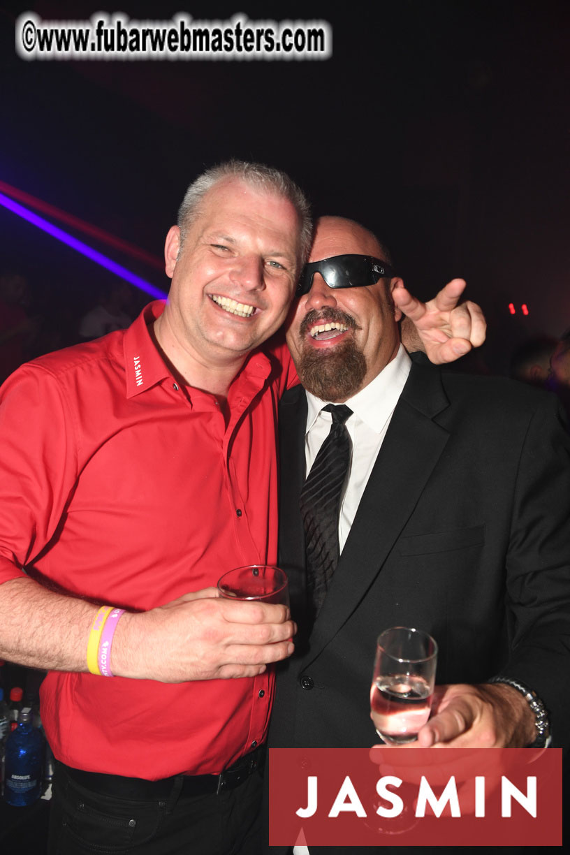 Spectacular closing party