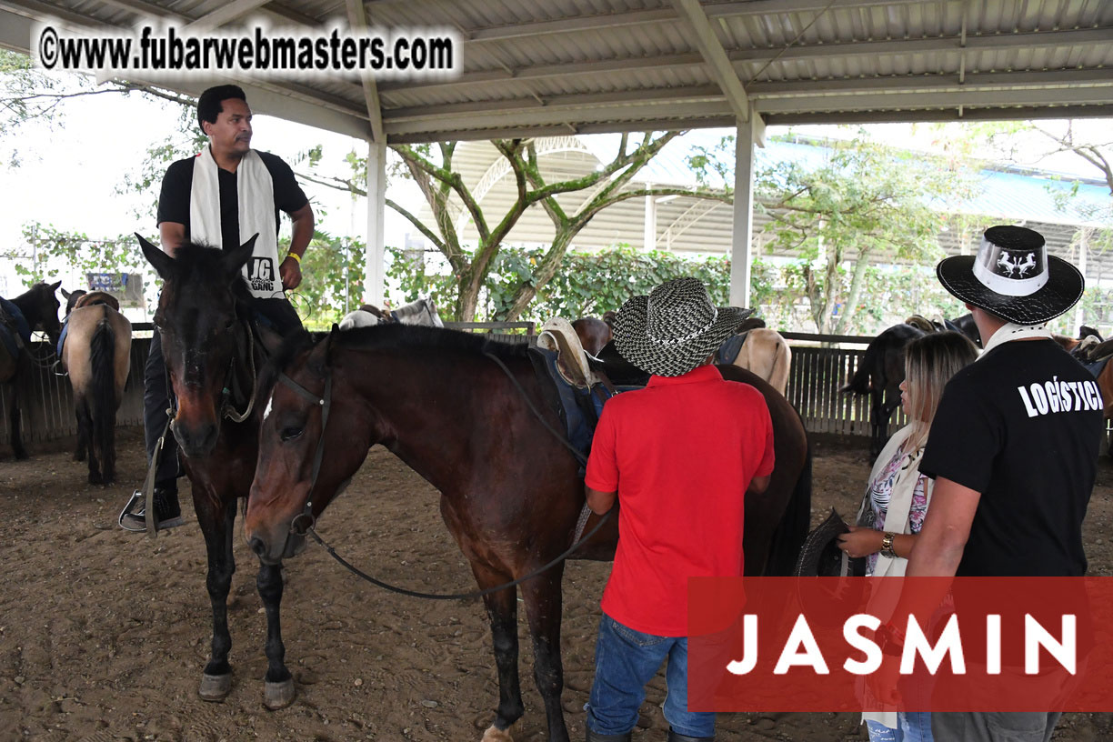 Colunbian Style Horseback Riding Tour