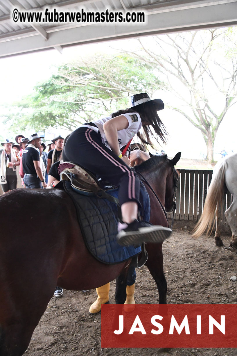 Colunbian Style Horseback Riding Tour