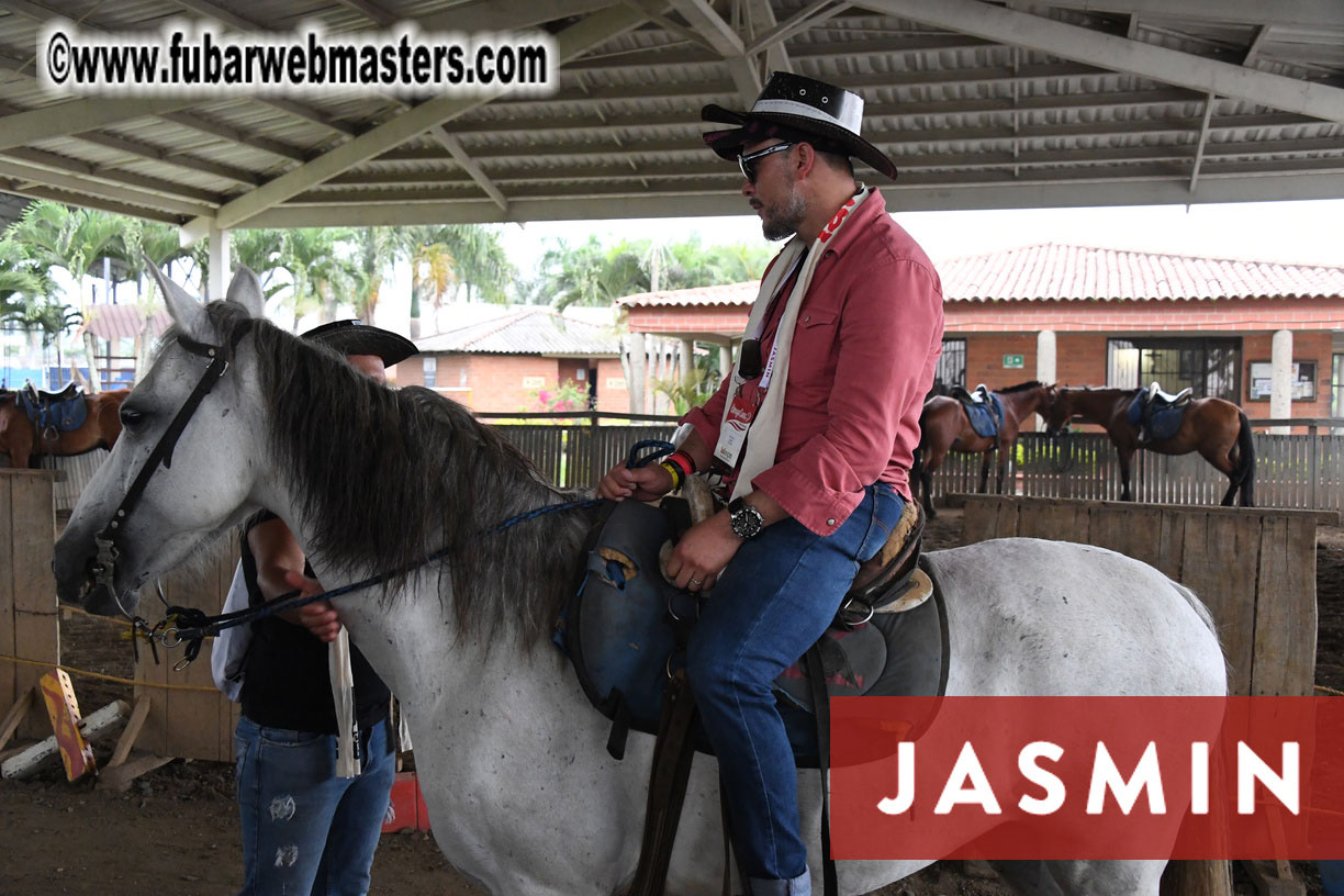 Colunbian Style Horseback Riding Tour