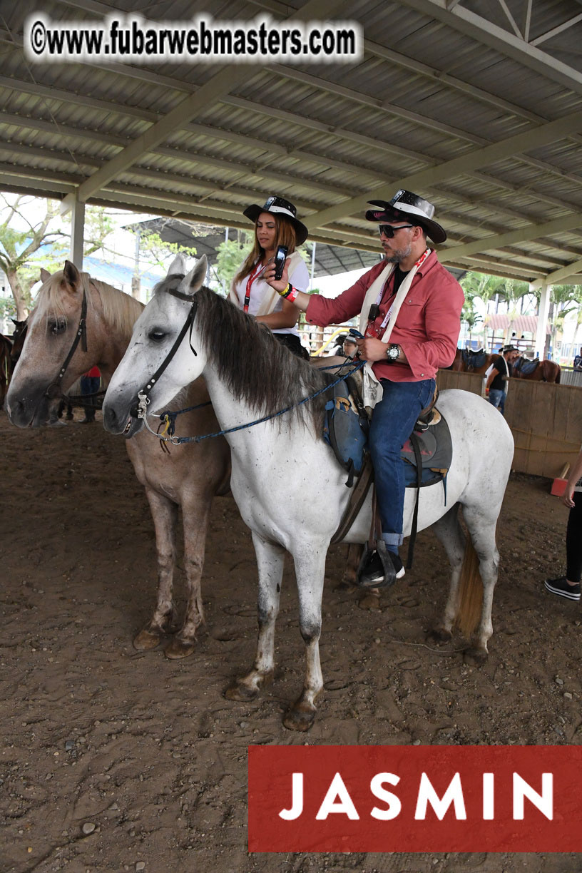 Colunbian Style Horseback Riding Tour