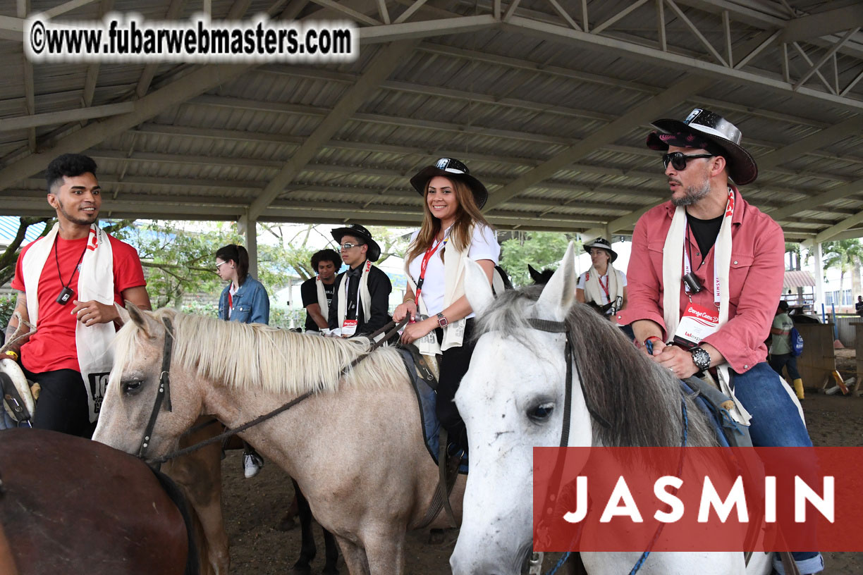 Colunbian Style Horseback Riding Tour