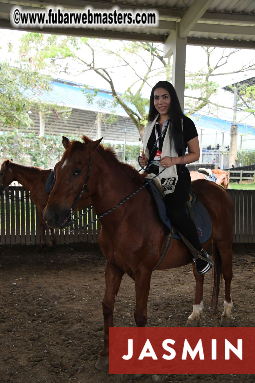 Colunbian Style Horseback Riding Tour