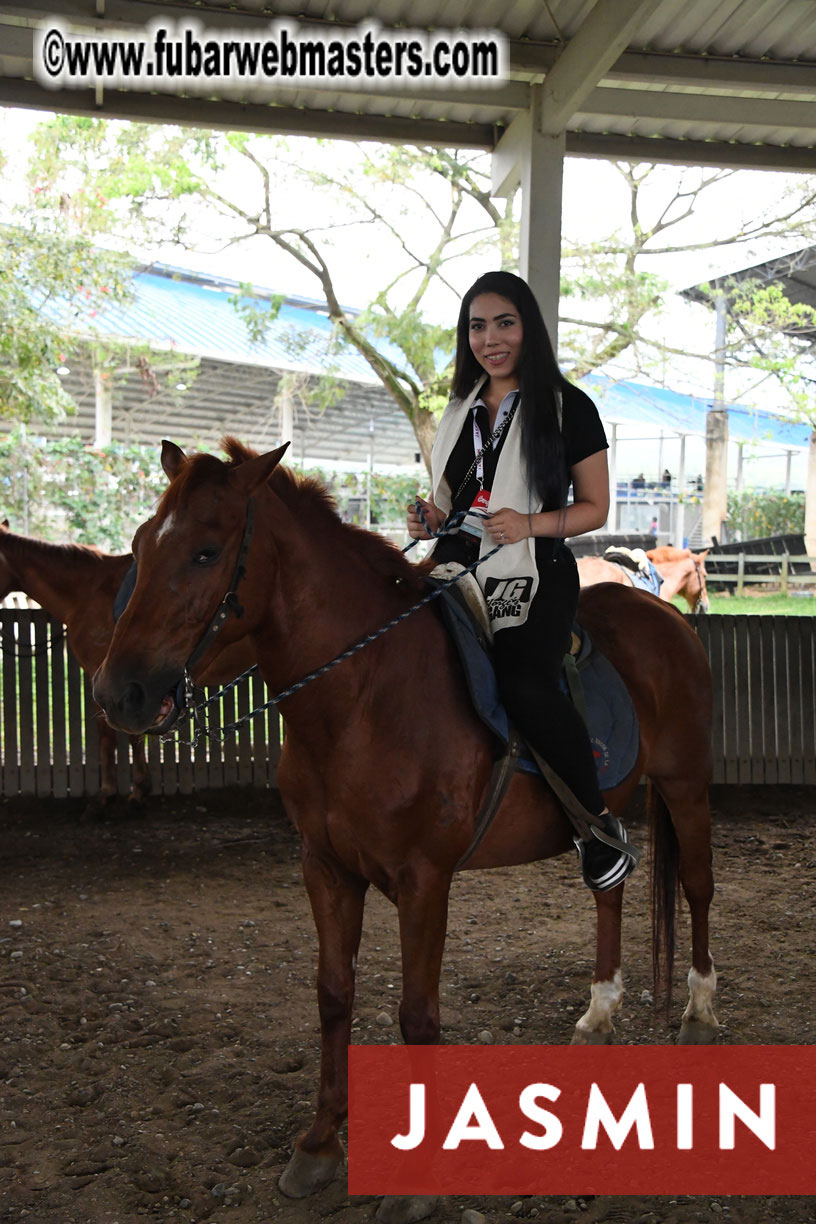 Colunbian Style Horseback Riding Tour