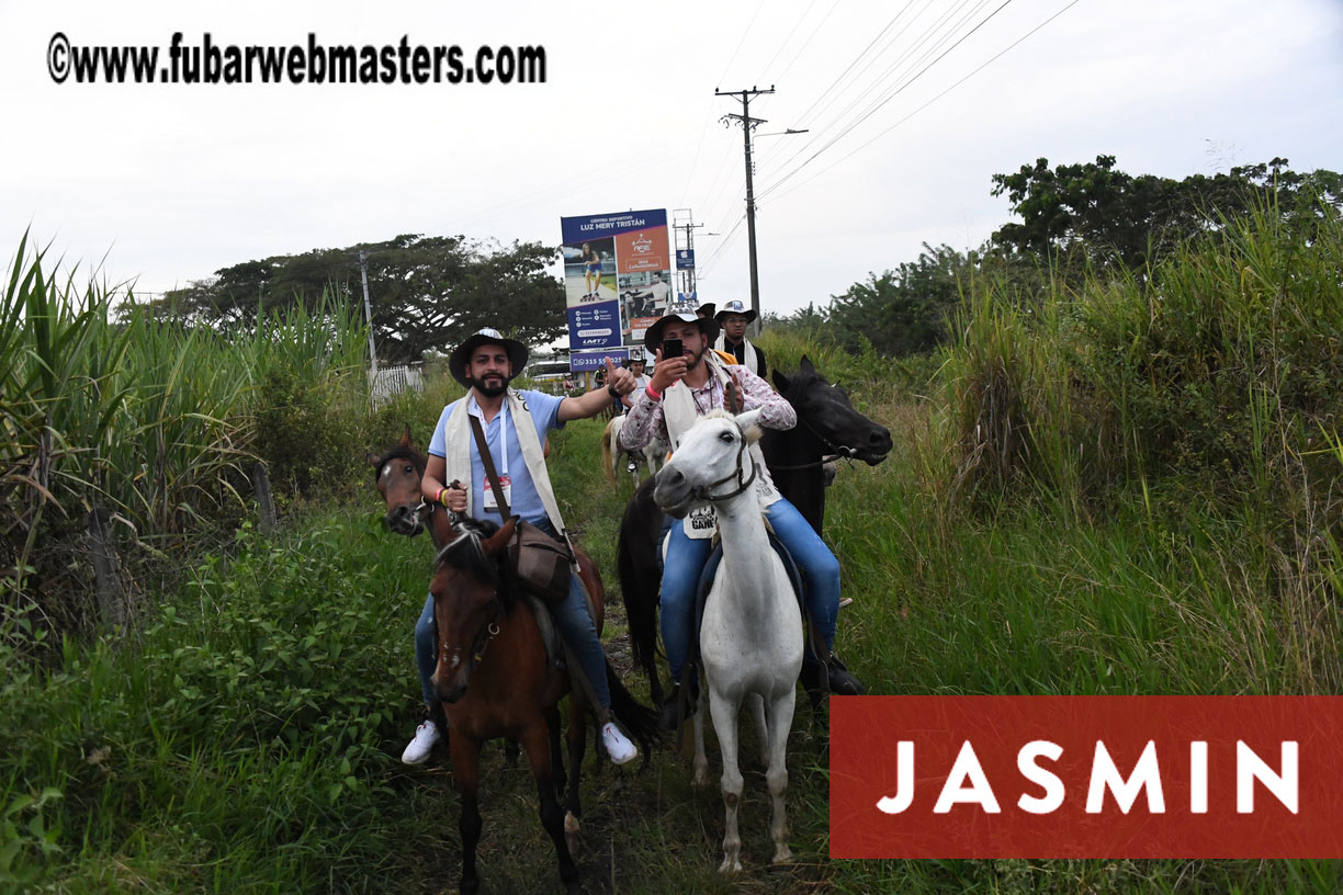 Colunbian Style Horseback Riding Tour