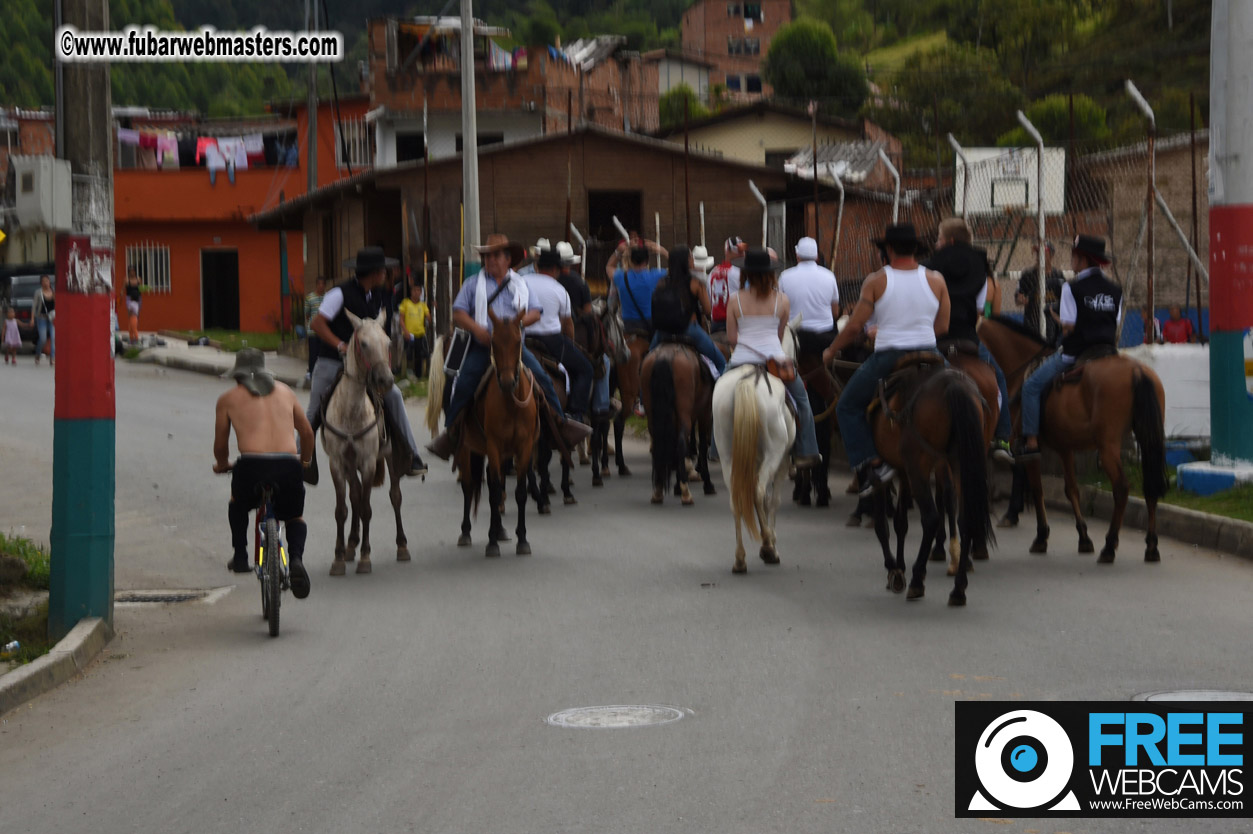 Horseback Riding Colombian style tour