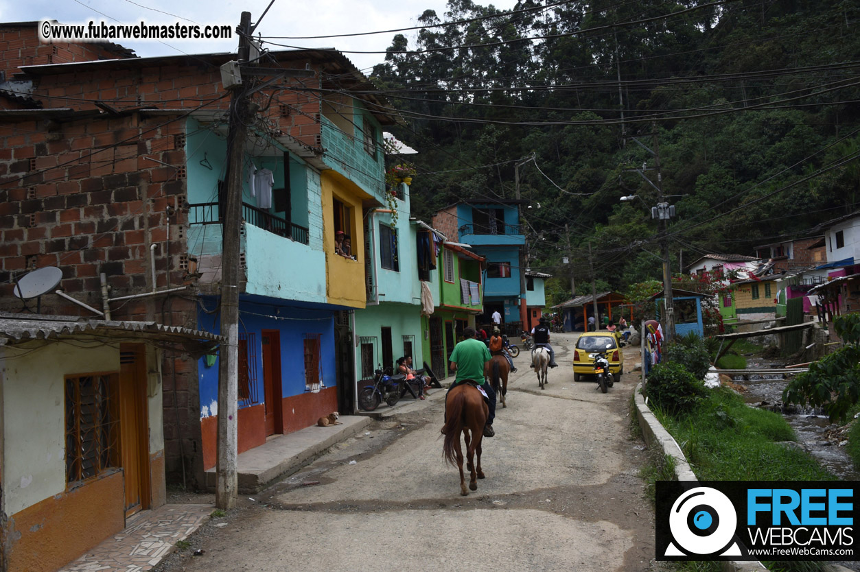 Horseback Riding Colombian style tour