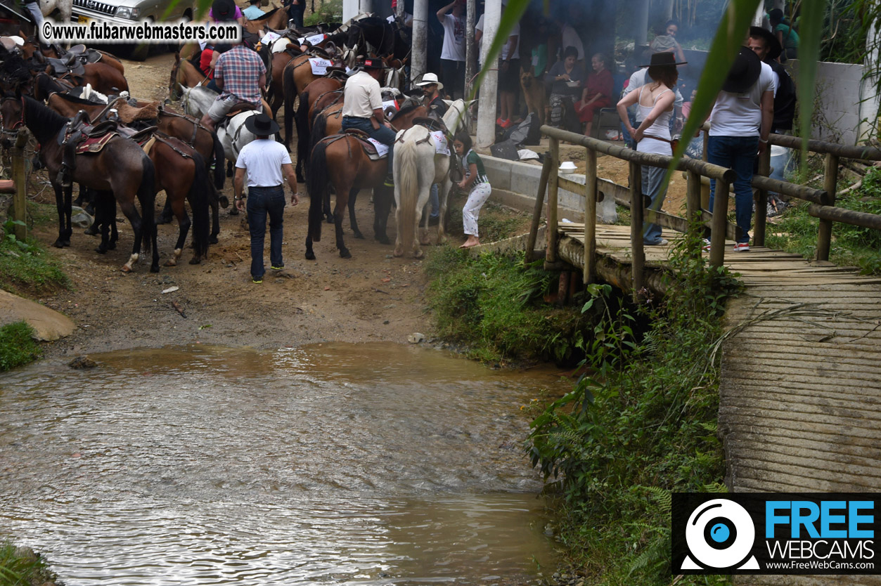 Horseback Riding Colombian style tour