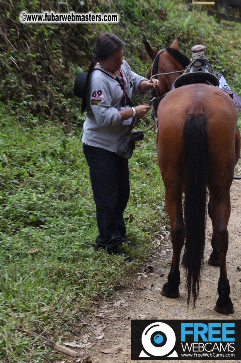 Horseback Riding Colombian style tour