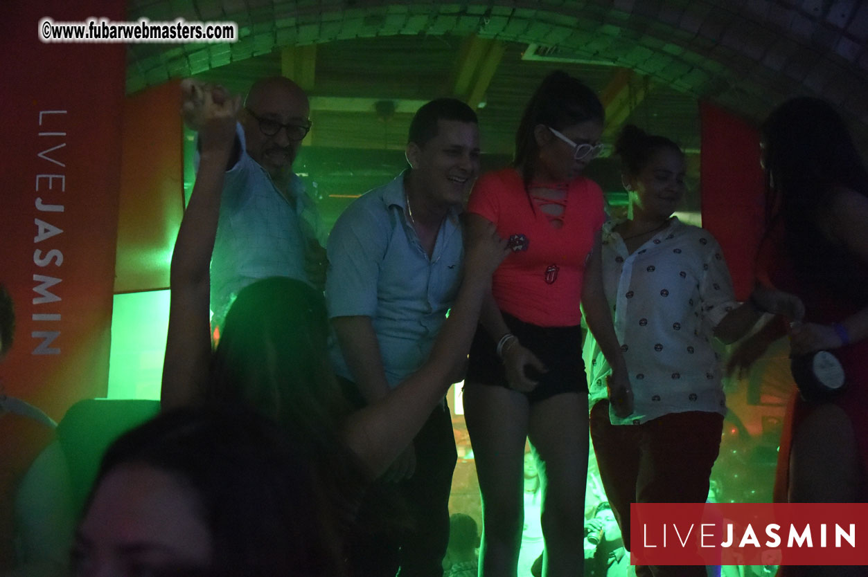 LIVEJASMIN Candy, Closing Party