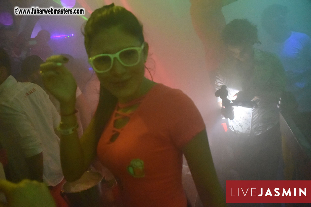 LIVEJASMIN Candy, Closing Party