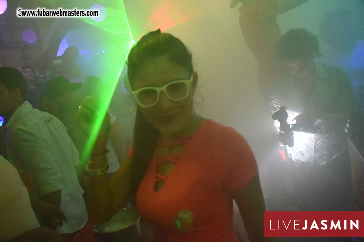 LIVEJASMIN Candy, Closing Party