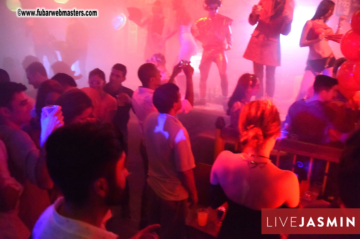 LIVEJASMIN Candy, Closing Party