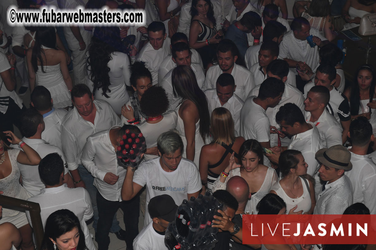 FreeWebCams White Party