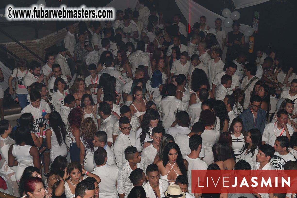 FreeWebCams White Party