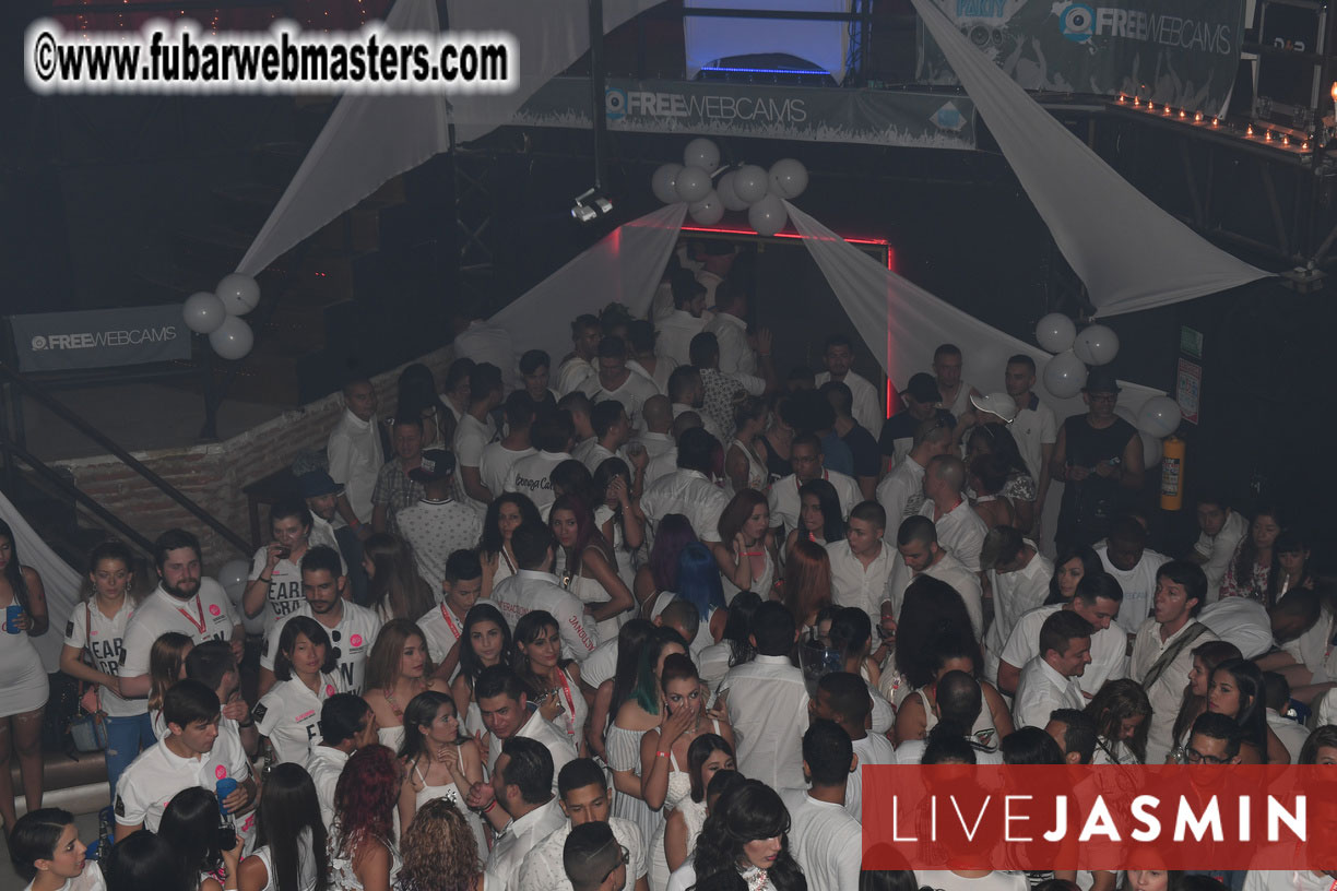 FreeWebCams White Party