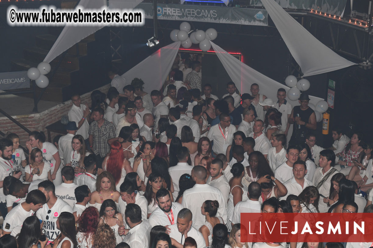 FreeWebCams White Party