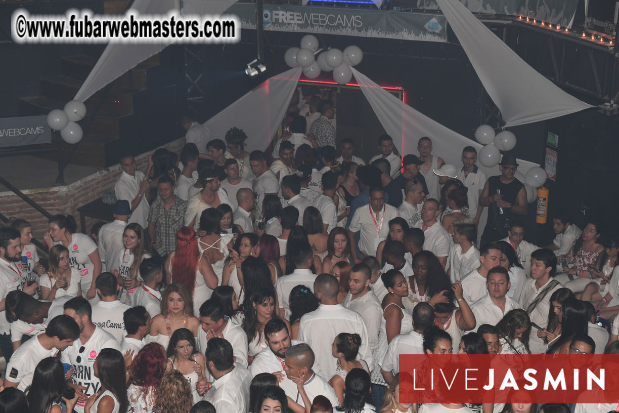 FreeWebCams White Party