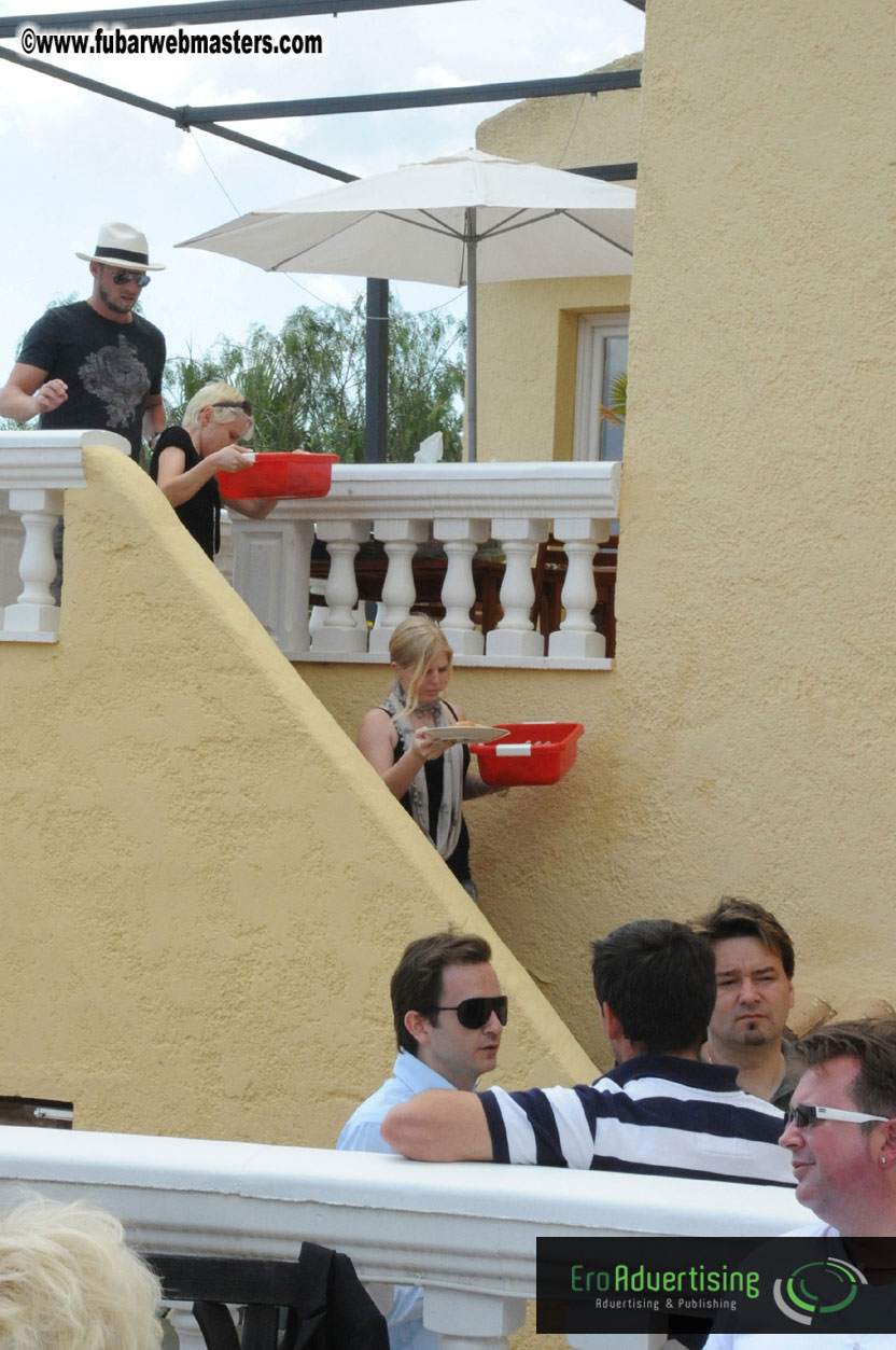 MOMO Afternoon Webmaster Party & BBQ