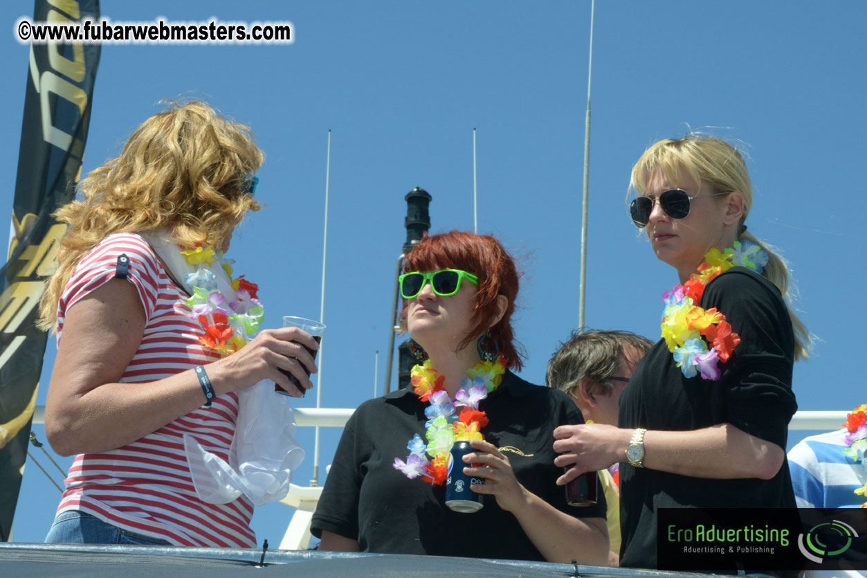 Boat trip with cool drinks & hot girls