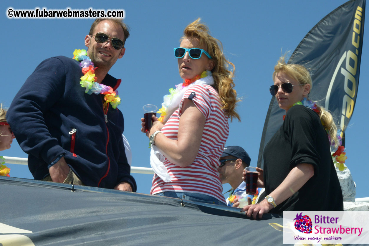 Boat trip with cool drinks & hot girls