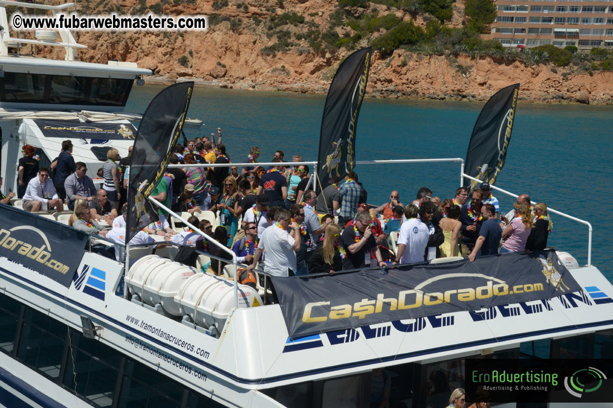 Boat trip with cool drinks & hot girls