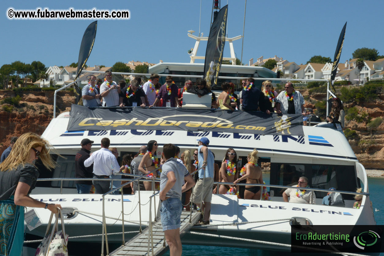 Boat trip with cool drinks & hot girls