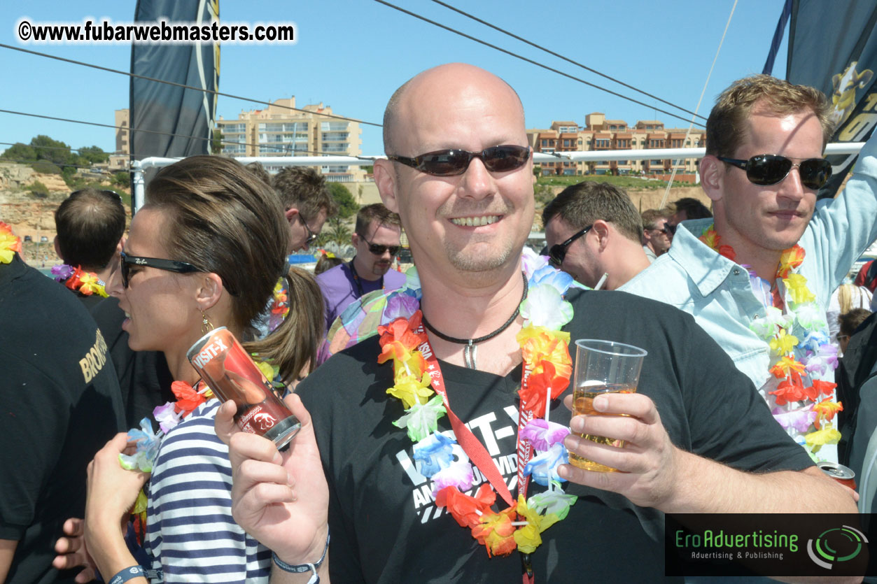 Boat trip with cool drinks & hot girls