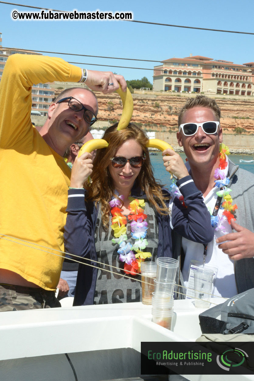 Boat trip with cool drinks & hot girls