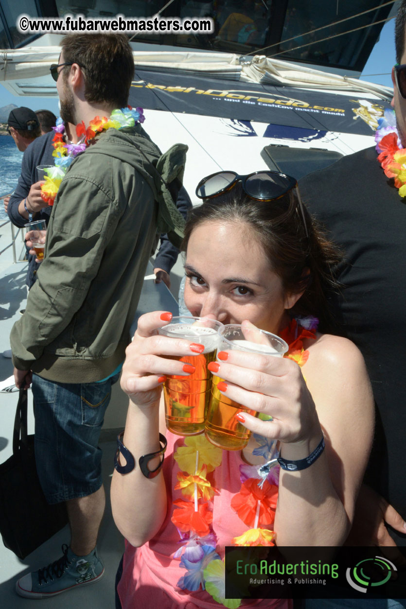 Boat trip with cool drinks & hot girls