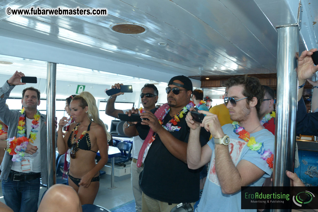 Boat trip with cool drinks & hot girls