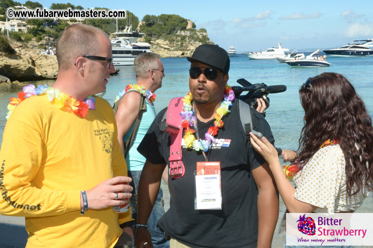 Boat trip with cool drinks & hot girls