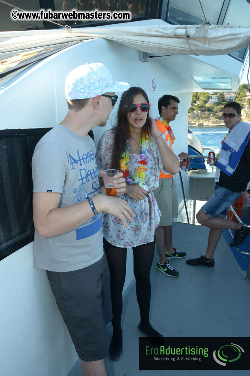 Boat trip with cool drinks & hot girls