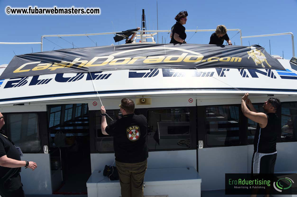 Boattrip with cool drinks & hot girls