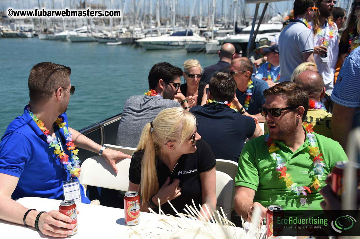 Boattrip with cool drinks & hot girls