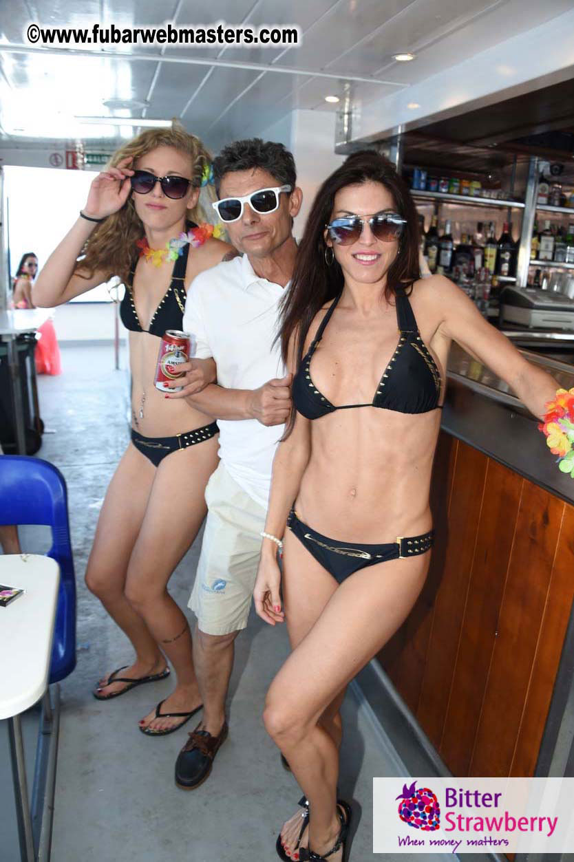 Boattrip with cool drinks & hot girls