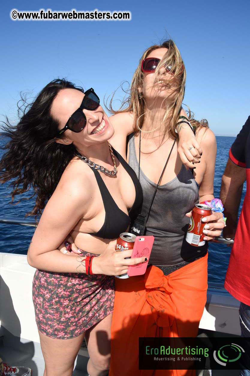 Boattrip with cool drinks & hot girls