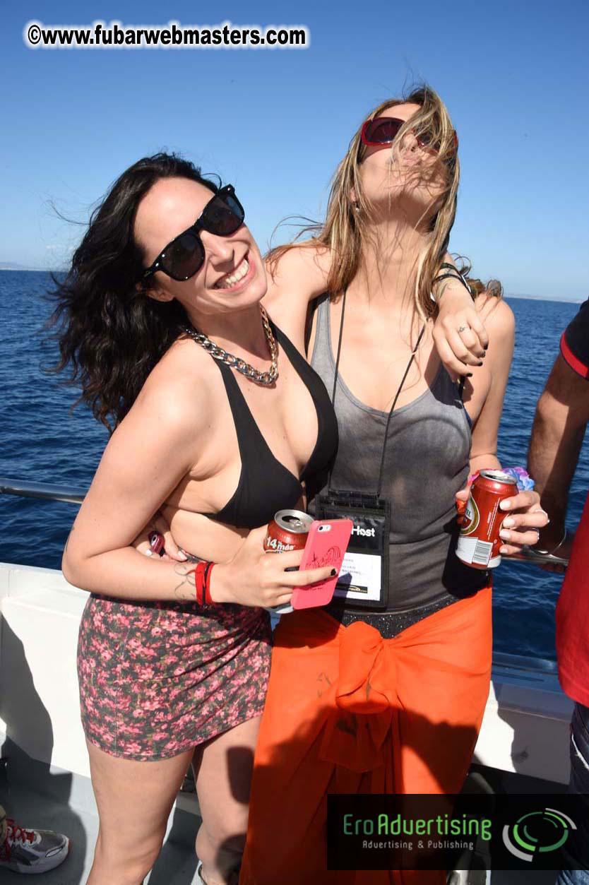 Boattrip with cool drinks & hot girls