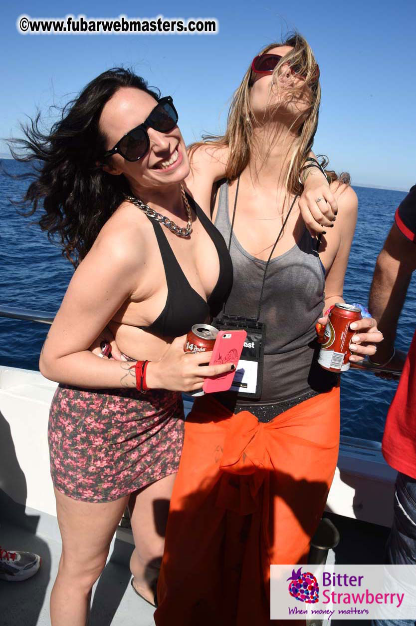 Boattrip with cool drinks & hot girls