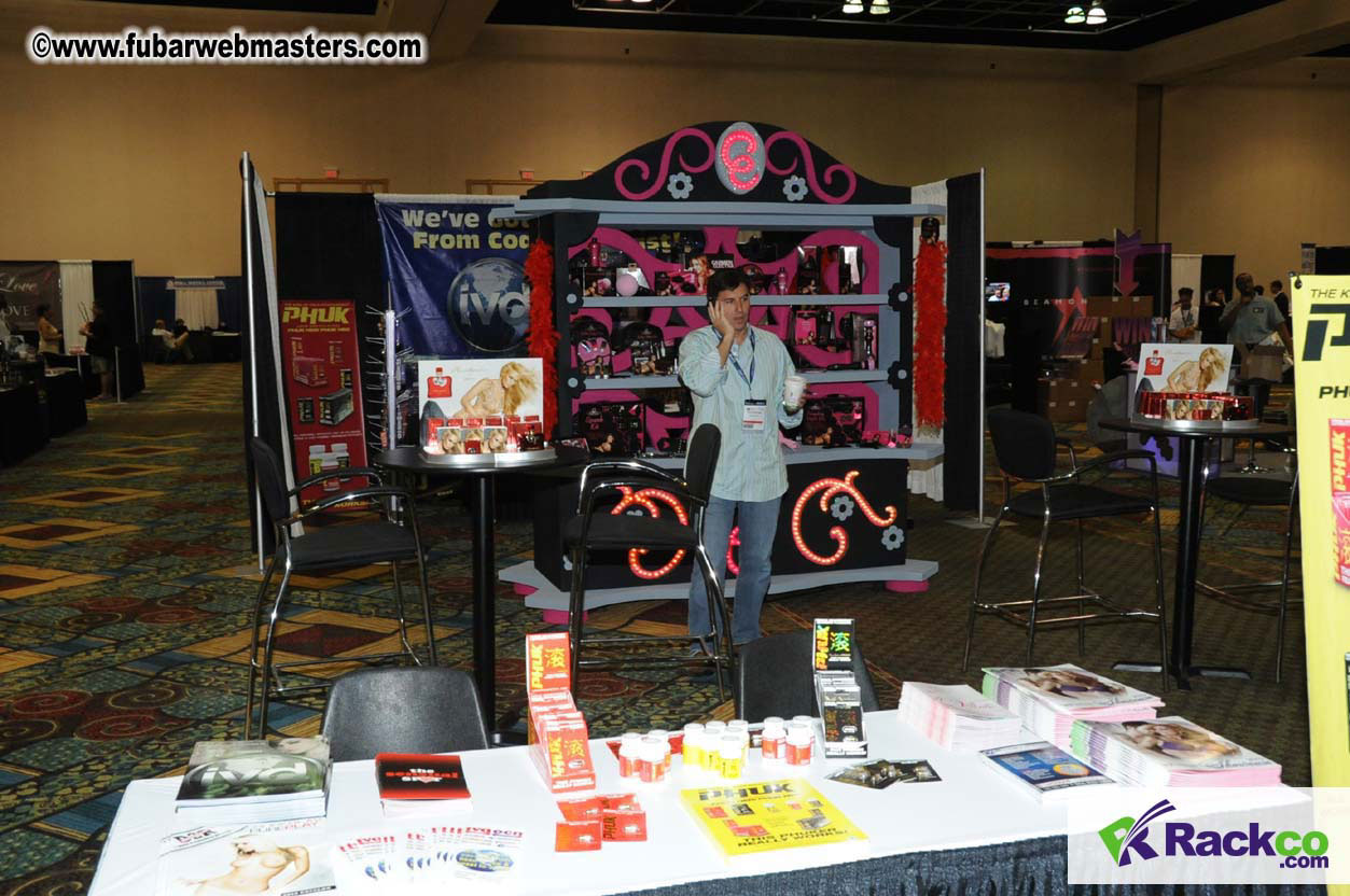 Novelty Exhibit Floor and Demo Lab