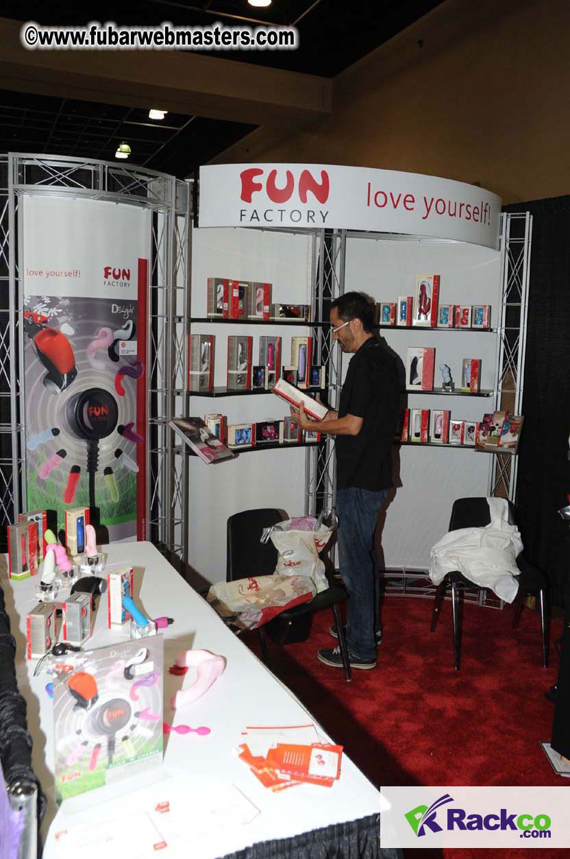 Novelty Exhibit Floor and Demo Lab