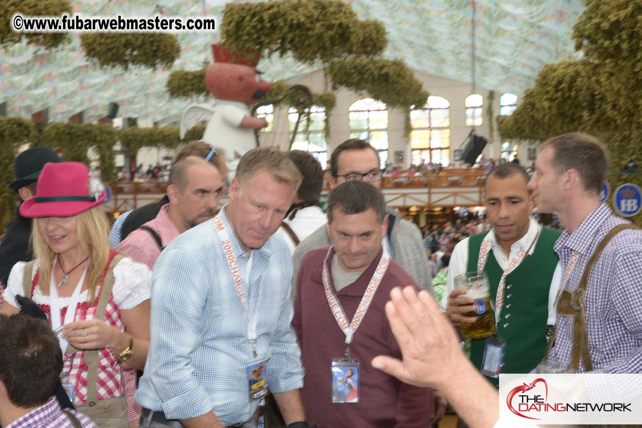 Beer tent seating in the legendary Hofbr?ñu Festze