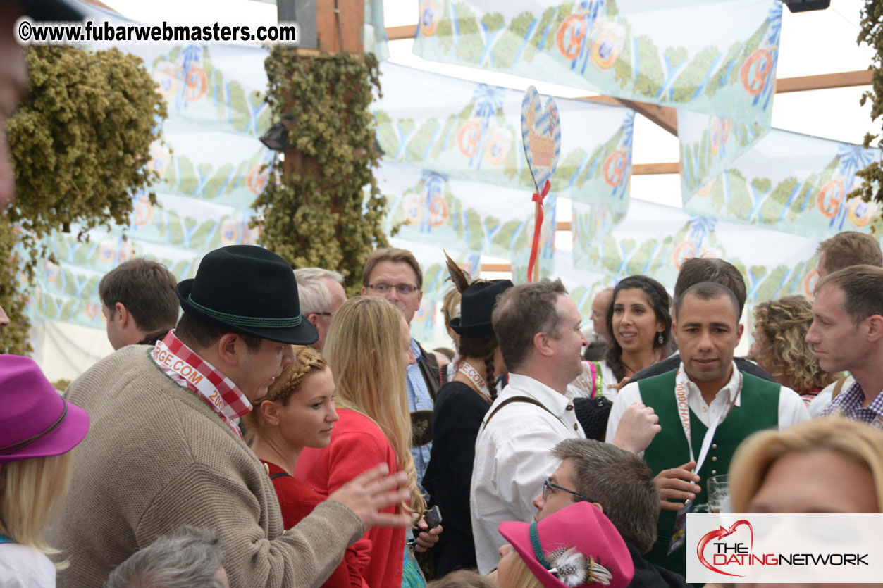 Beer tent seating in the legendary Hofbr?ñu Festze