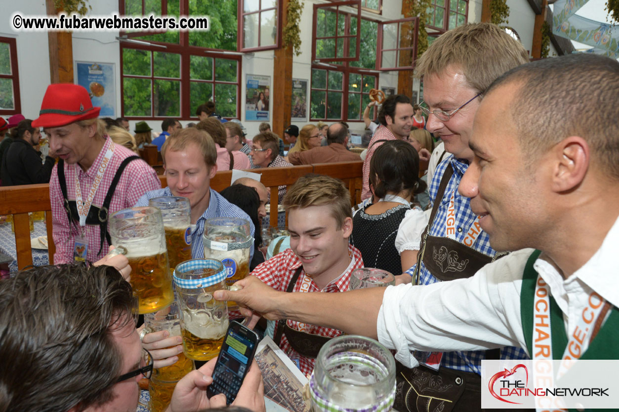 Beer tent seating in the legendary Hofbr?ñu Festze