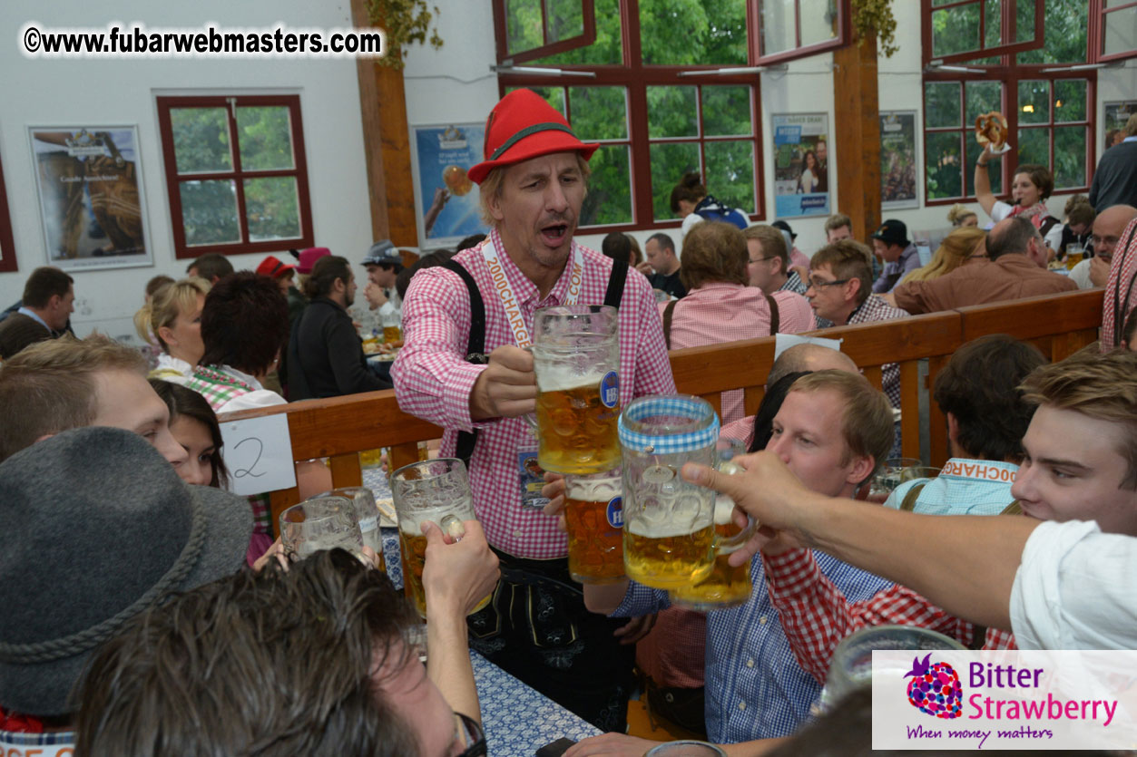 Beer tent seating in the legendary Hofbr?ñu Festze