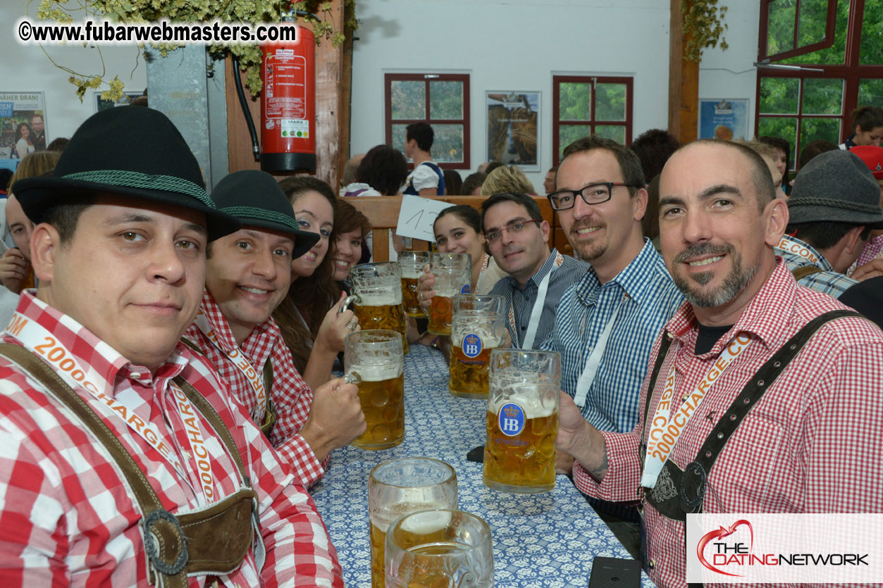 Beer tent seating in the legendary Hofbr?ñu Festze