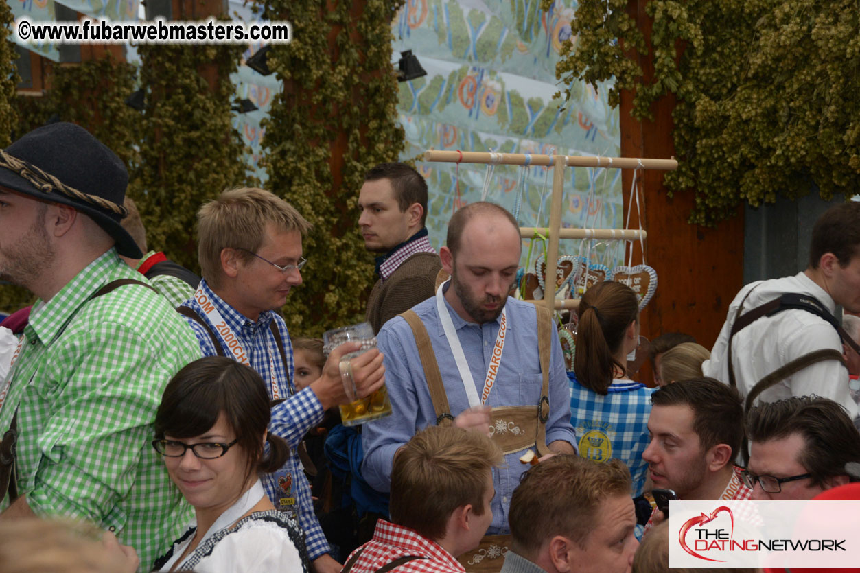 Beer tent seating in the legendary Hofbr?ñu Festze