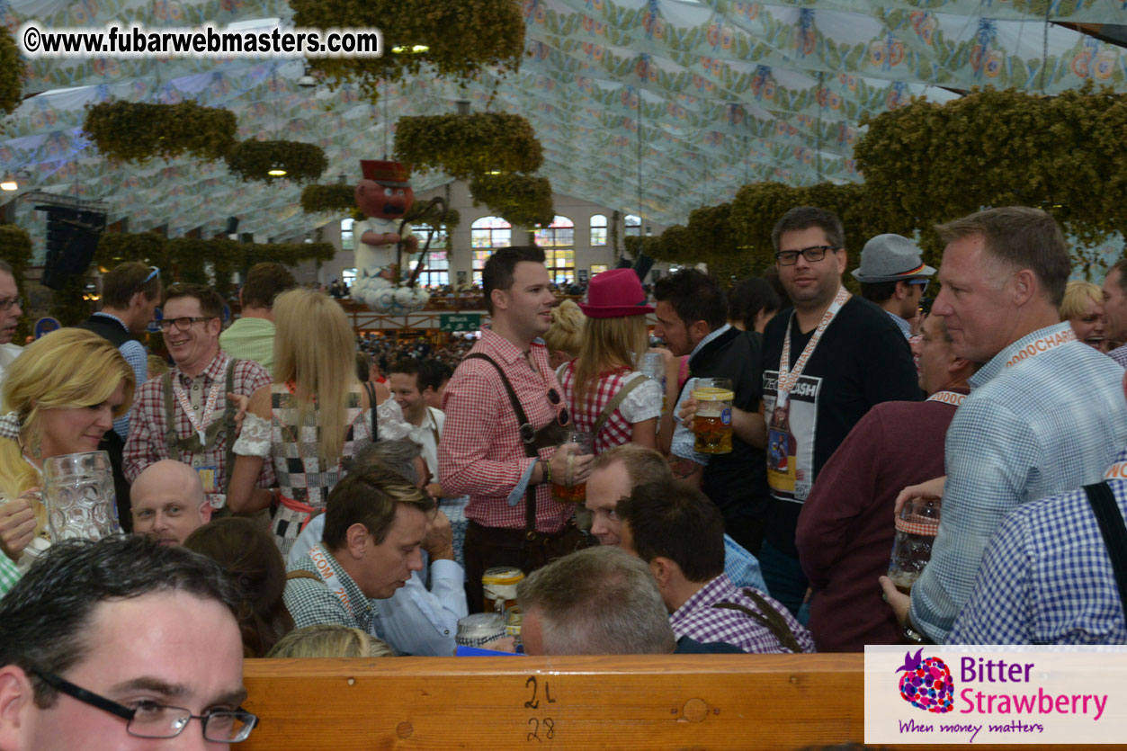 Beer tent seating in the legendary Hofbr?ñu Festze